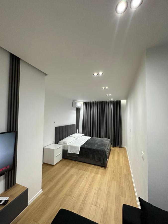 Cozystayapartments By Flow Tirana Exterior photo